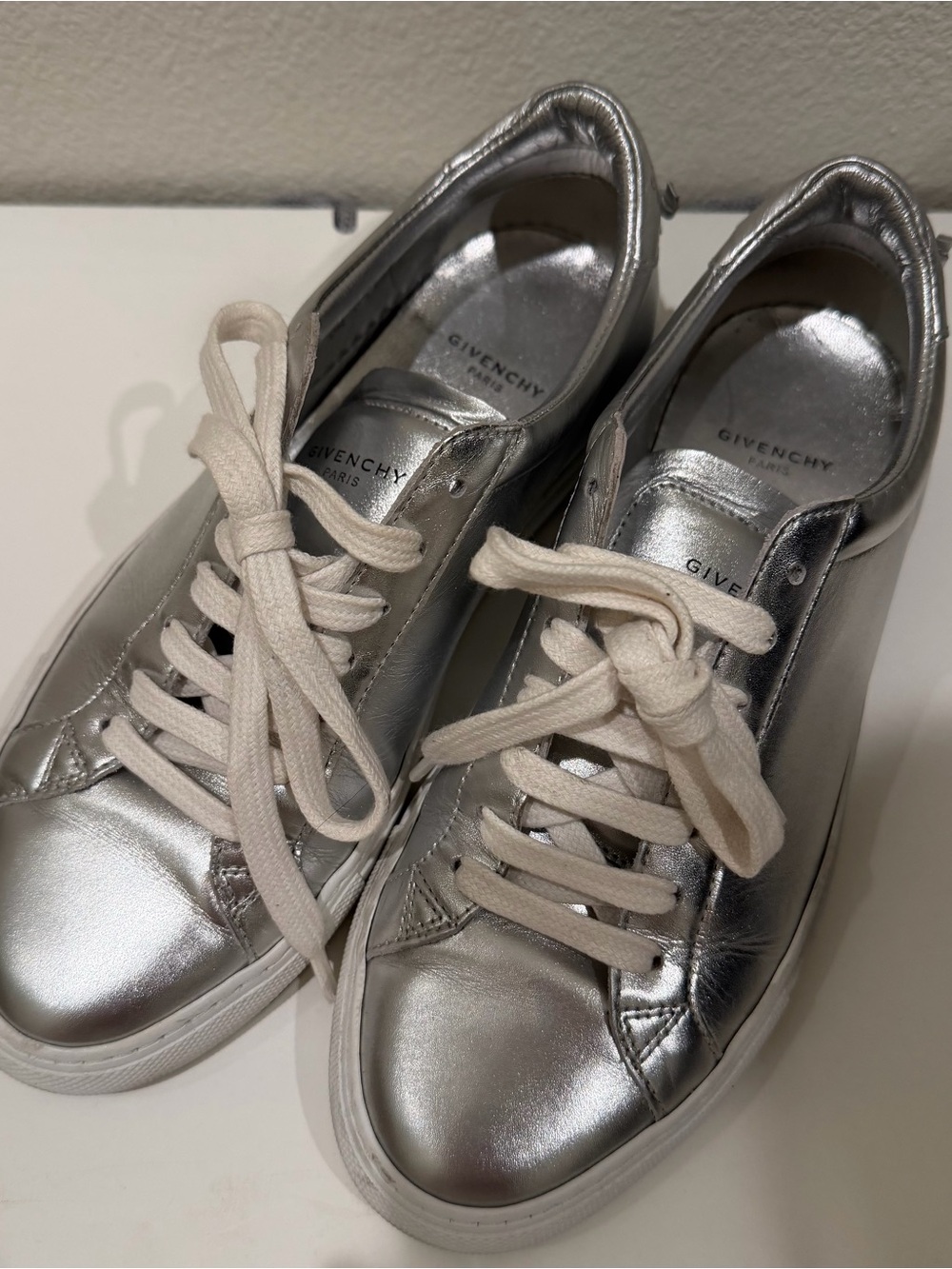 Givenchy Silver Metallic Leather Low-Top Sneakers - Silver